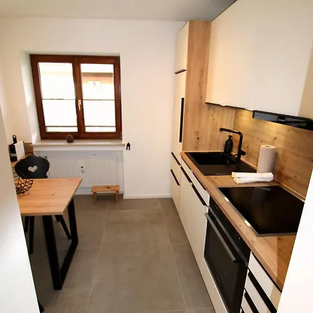 Lejlighed Isarkindl -402-